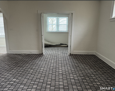 285 Clover Street - Photo Thumbnail 7