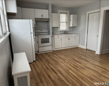 285 Clover Street - Photo Thumbnail 2