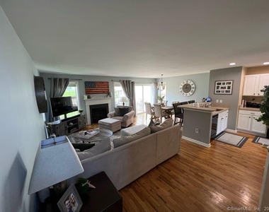 1305 Sienna Drive - Photo Thumbnail 8