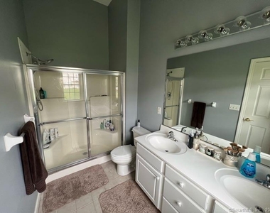 1305 Sienna Drive - Photo Thumbnail 12