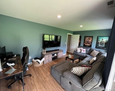 1305 Sienna Drive - Photo Thumbnail 17