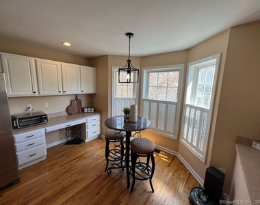 1305 Sienna Drive - Photo Thumbnail 5