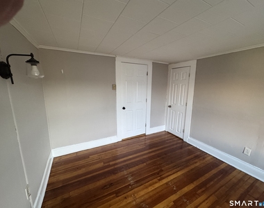 57 Kelley Street - Photo Thumbnail 10