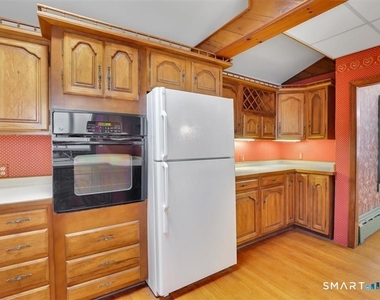 36 Britton Avenue - Photo Thumbnail 7
