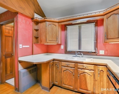 36 Britton Avenue - Photo Thumbnail 8