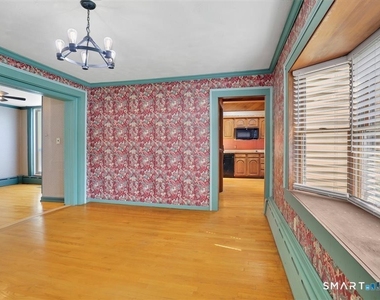 36 Britton Avenue - Photo Thumbnail 12