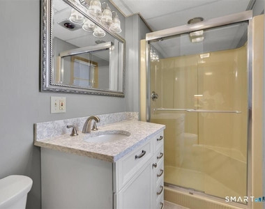 36 Britton Avenue - Photo Thumbnail 14