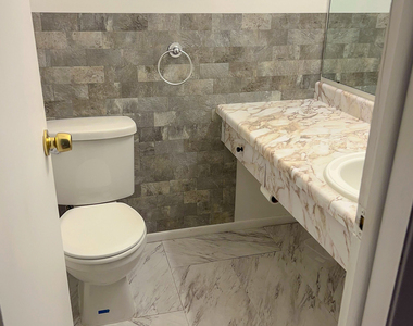 200 Woodmont Avenue - Photo Thumbnail 5