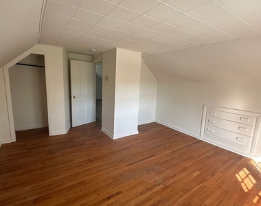 173 Mansfield Avenue - Photo Thumbnail 14