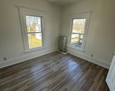 173 Mansfield Avenue - Photo Thumbnail 9