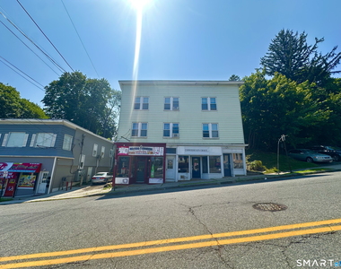 1019 Main Street - Photo Thumbnail 12