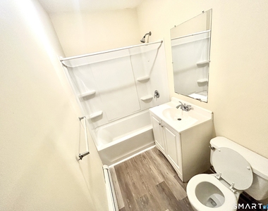 1019 Main Street - Photo Thumbnail 4