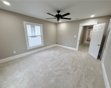 417 Bartram Ave - Photo Thumbnail 17