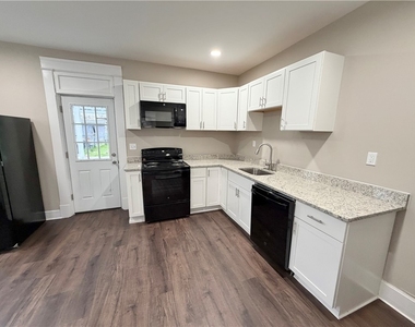 417 Bartram Ave - Photo Thumbnail 11