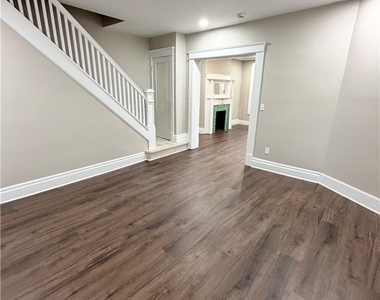 417 Bartram Ave - Photo Thumbnail 9