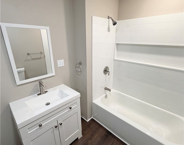 417 Bartram Ave - Photo Thumbnail 24