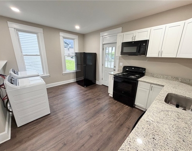 417 Bartram Ave - Photo Thumbnail 13
