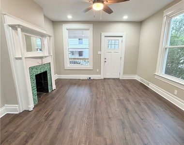 417 Bartram Ave - Photo Thumbnail 4