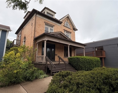 983 Third Street - Photo Thumbnail 2