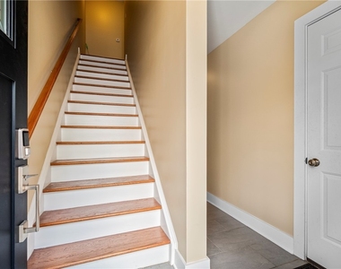 1038 Bradish St - Photo Thumbnail 26
