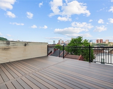 1038 Bradish St - Photo Thumbnail 27