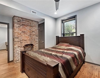 121 Grandview Avenue - Photo Thumbnail 8