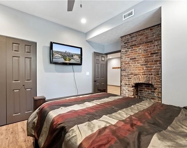 121 Grandview Avenue - Photo Thumbnail 9