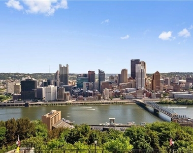 121 Grandview Avenue - Photo Thumbnail 1