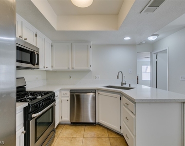 8316 Monico Valley Court - Photo Thumbnail 9