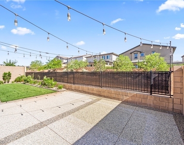 10456 Skye Arroyo Avenue - Photo Thumbnail 44