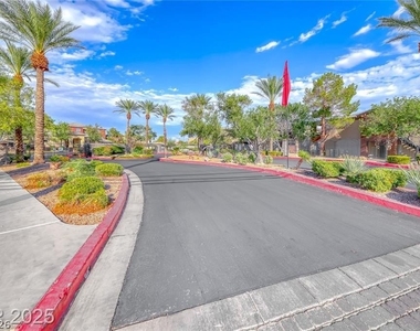 4400 S Jones Boulevard - Photo Thumbnail 1