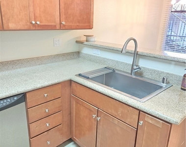 4400 S Jones Boulevard - Photo Thumbnail 47