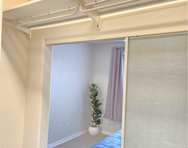 4400 S Jones Boulevard - Photo Thumbnail 31