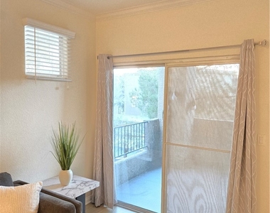 4400 S Jones Boulevard - Photo Thumbnail 13