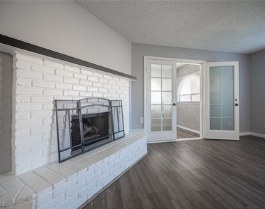 1406 Santa Margarita Street - Photo Thumbnail 8