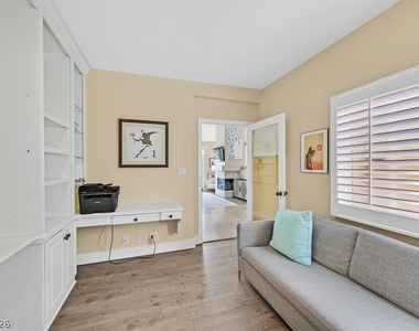 8161 Round Hills Circle - Photo Thumbnail 19