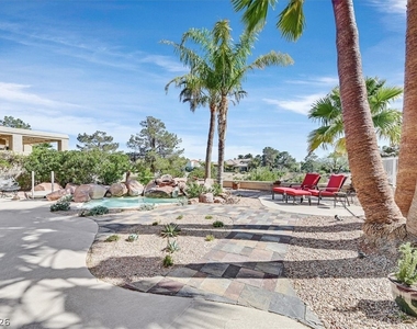8161 Round Hills Circle - Photo Thumbnail 26