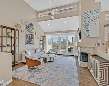 8161 Round Hills Circle - Photo Thumbnail 2