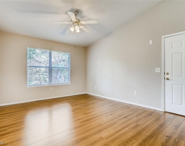 555 E Silverado Ranch Boulevard - Photo Thumbnail 4