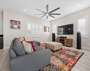 4262 Swift Street - Photo Thumbnail 26