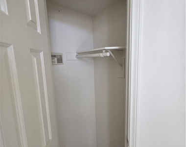 8008 Dover Shores Avenue - Photo Thumbnail 70