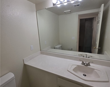 8008 Dover Shores Avenue - Photo Thumbnail 64