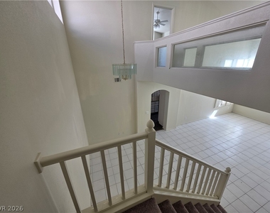 8008 Dover Shores Avenue - Photo Thumbnail 23