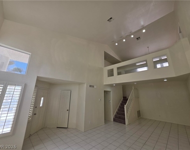 8008 Dover Shores Avenue - Photo Thumbnail 39