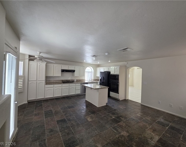 8008 Dover Shores Avenue - Photo Thumbnail 50
