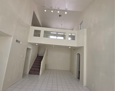 8008 Dover Shores Avenue - Photo Thumbnail 38