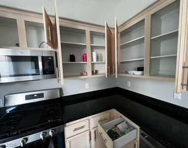 9901 Trailwood Drive - Photo Thumbnail 22