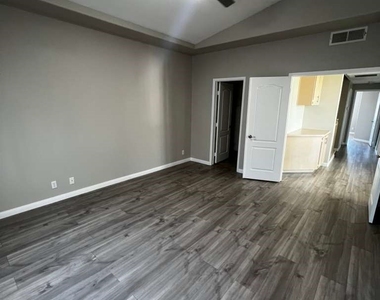 9901 Trailwood Drive - Photo Thumbnail 75