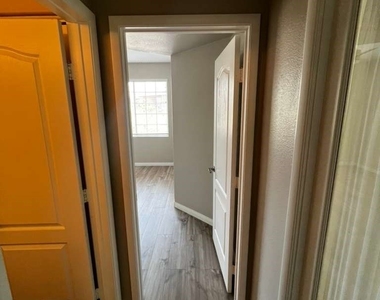 9901 Trailwood Drive - Photo Thumbnail 57