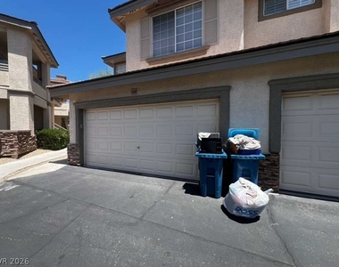 9901 Trailwood Drive - Photo Thumbnail 7